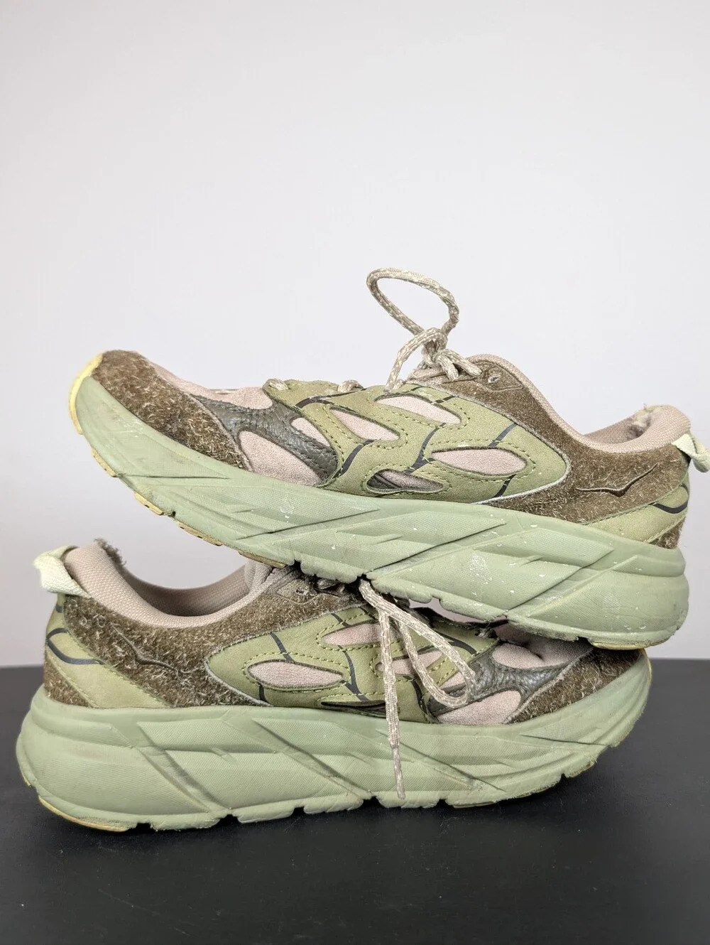 HOKA Unisex Clifton L Suede Sneaker Simply Taupe Pumice Stone